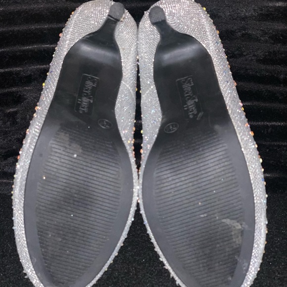 Silver sparkle evening shoes - Picture 2 of 4